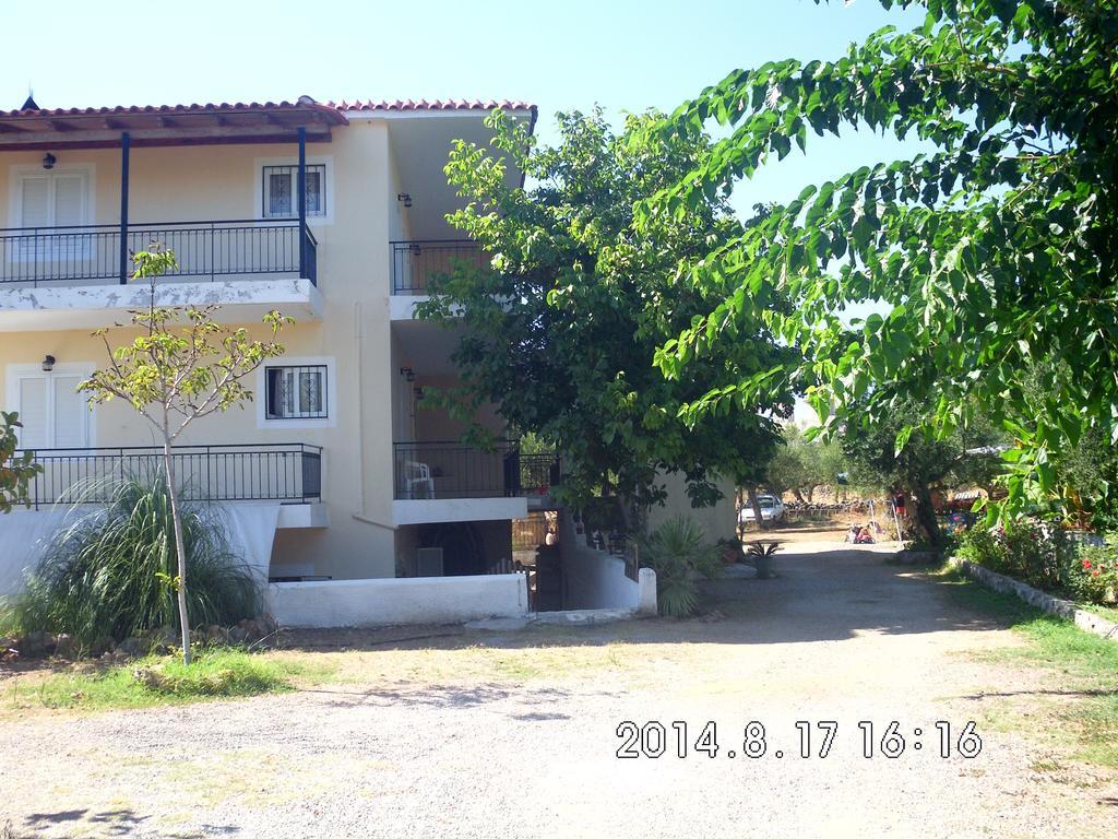 Kastraki Apartament *